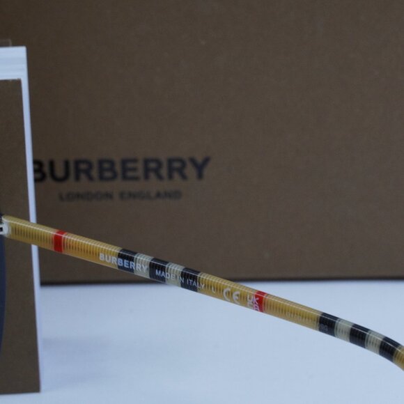 Final Price! Burberry Caroll BE4323 385387 Sunglasses - Picture 8 of 9